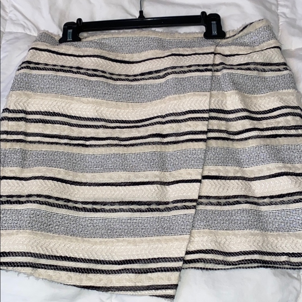 Brand new size 12 textured skirt